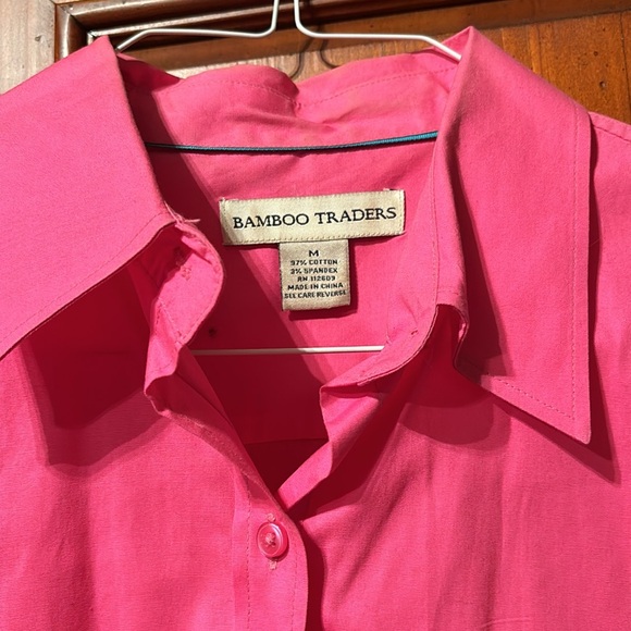 Ladies Bamboo Traders hot pink size Medium shirt - Picture 2 of 3